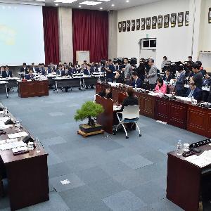 부산 국감 핵심 키워드는 ‘공항’과 ‘가짜’!