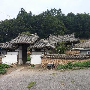 남산리 추모재(追慕齋)
